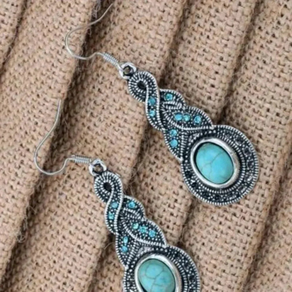 Turquoise Silver Twisted Stone Crystal Earrings - Picture 1 of 3
